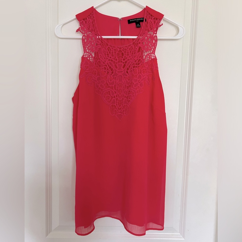 Banana Republic Women Pink Round Neck Lace Pullover Blouse Top Size Medium